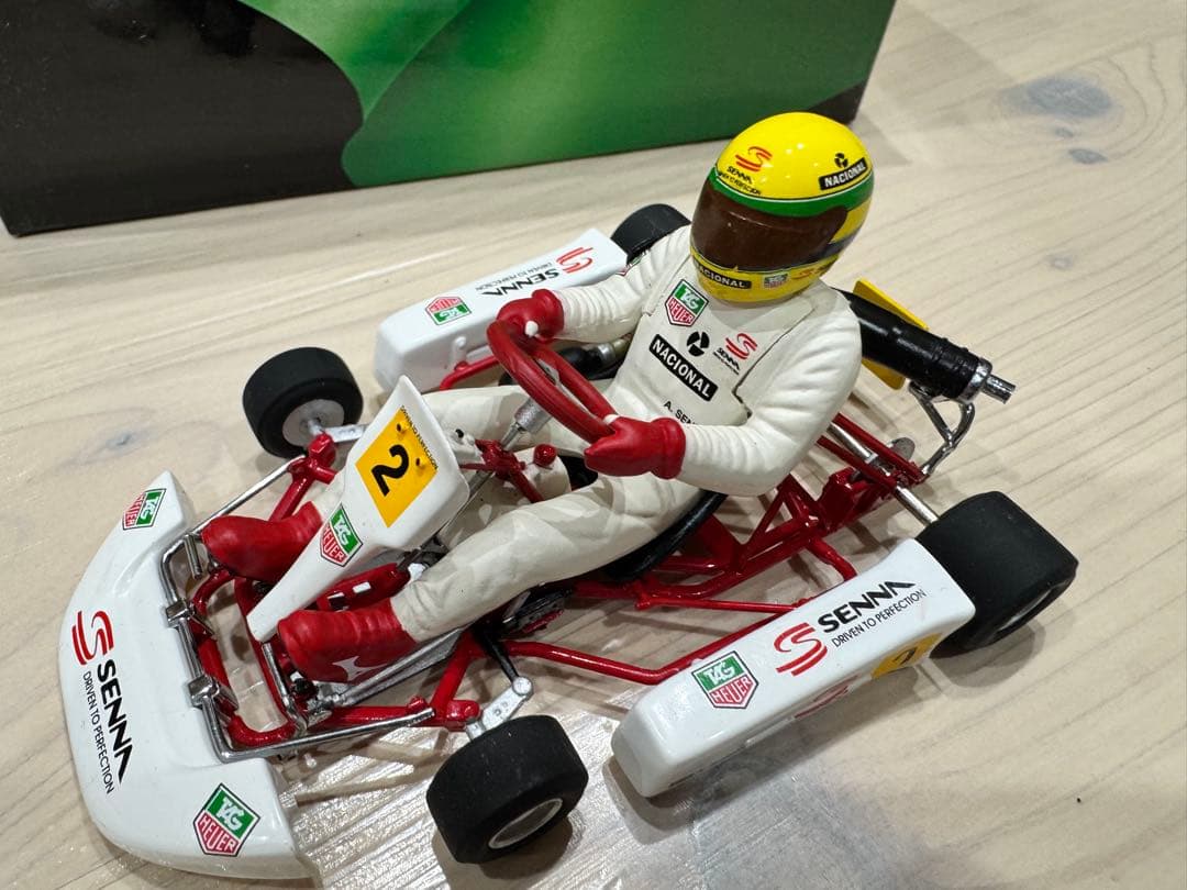ミニチャンプス 1/18 Kart Paris-Bercy アイルトン・セナ