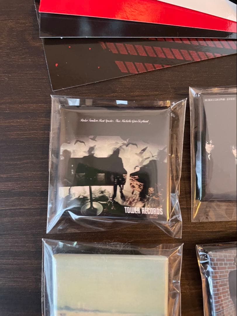 thee michelle gun elephant9作品ジャケット柄ピンバッジ