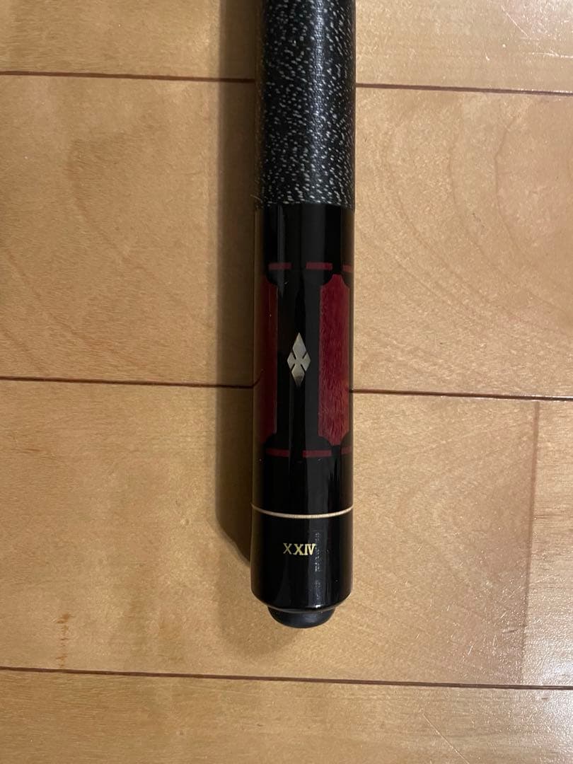 ビリヤードキュー ADAM XXⅣ（ ケース付き）