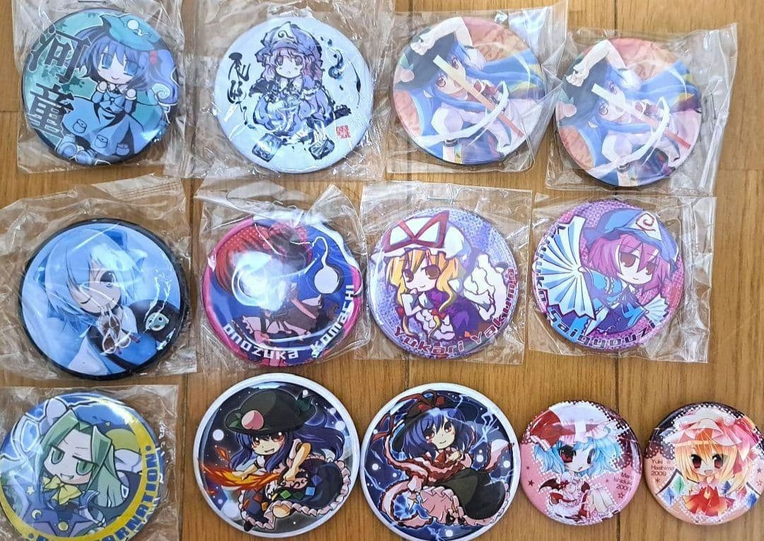 東方project 麻雀牌ストラップ5種＋缶バッチ13個