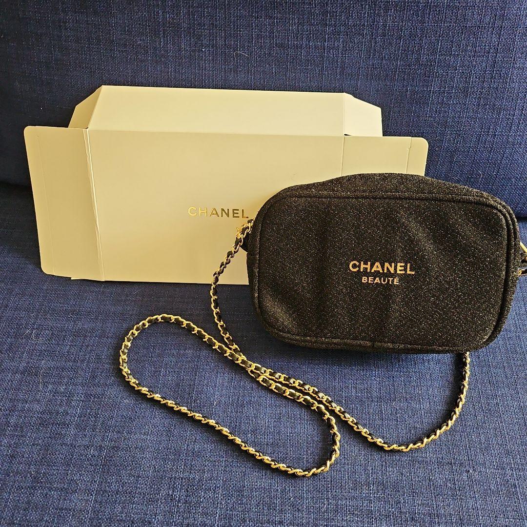 し*ば様 CHANEL BEAUTE ブラックポーチショルダー