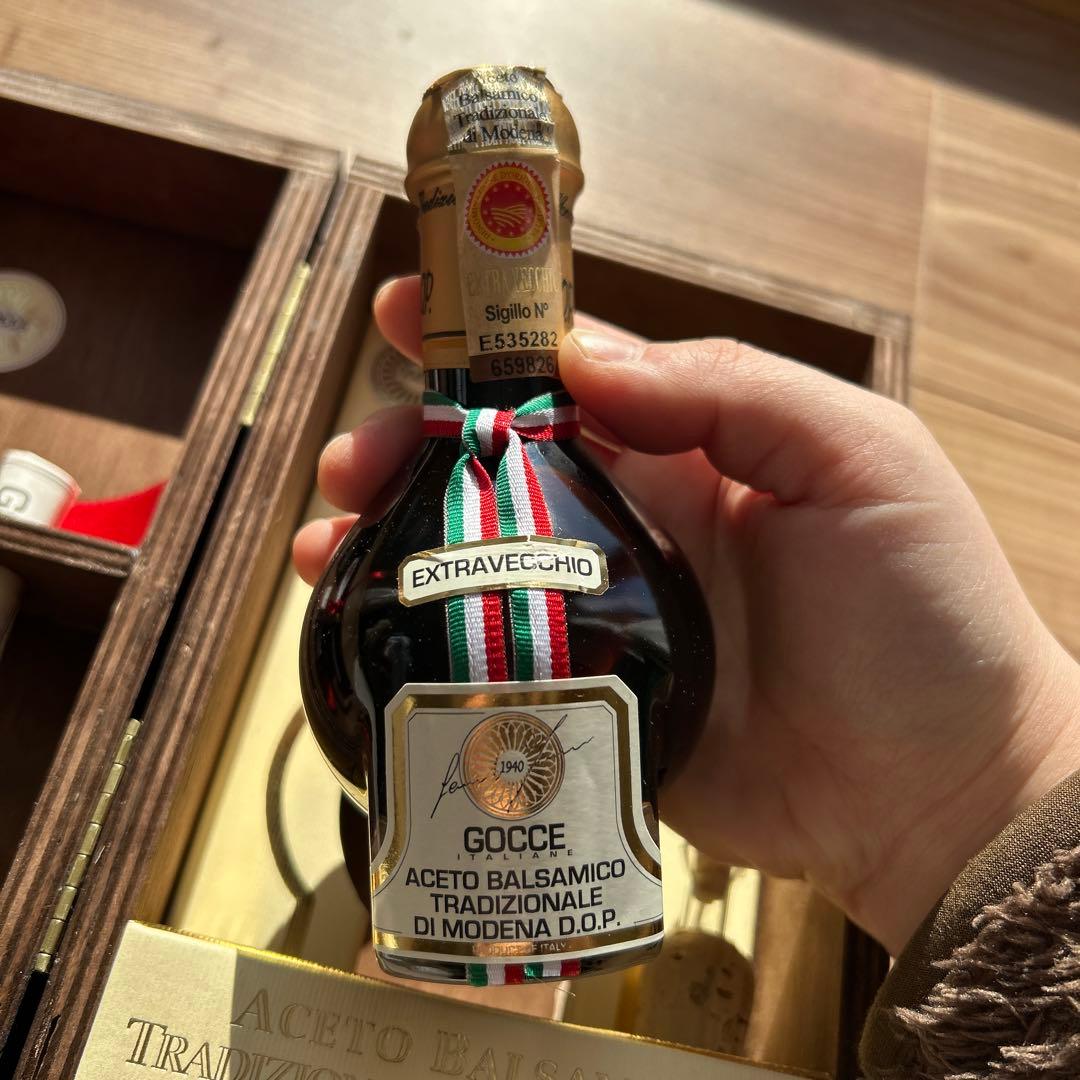 【極希少】25年熟成 伝統的バルサミコ酢 DOP モデナ産 エクストラヴェッキオ