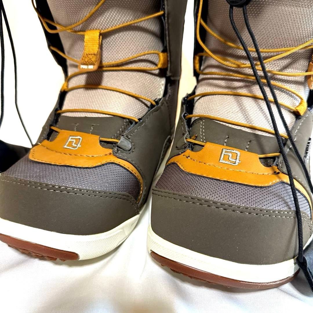 しゃと DEELUXE ID LALA ディーラックス　スノーボードブーツ