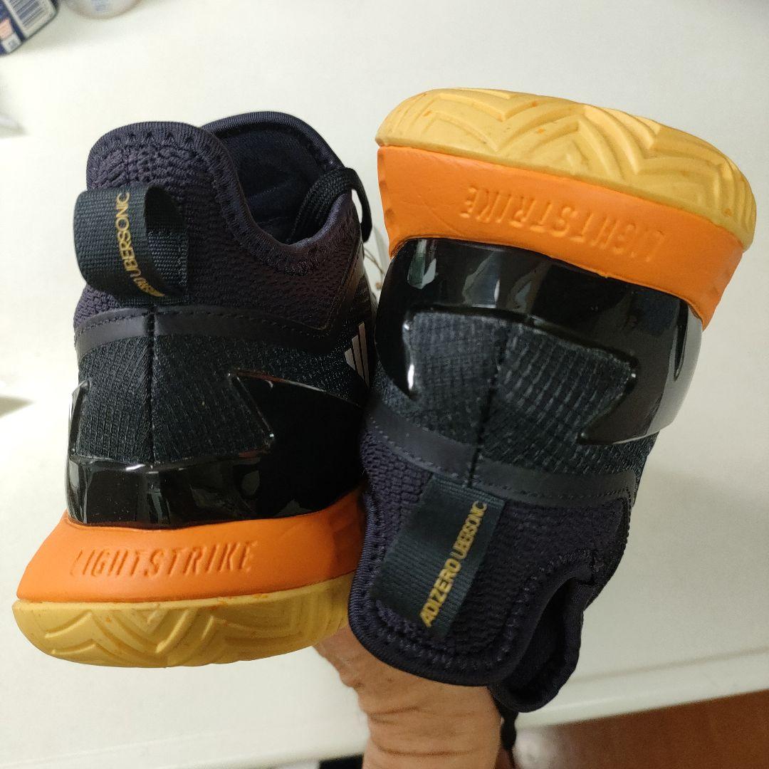 新品adidas テニスシューズ 25.5　ブラック/オレンジ ハードコート推奨