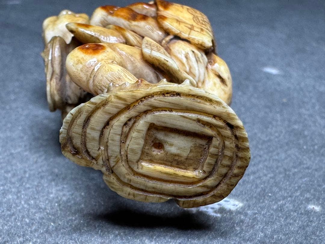 極上　鬼　置物　根付　印籠　天然素材　アンティーク　骨董　飾り物　古美術品