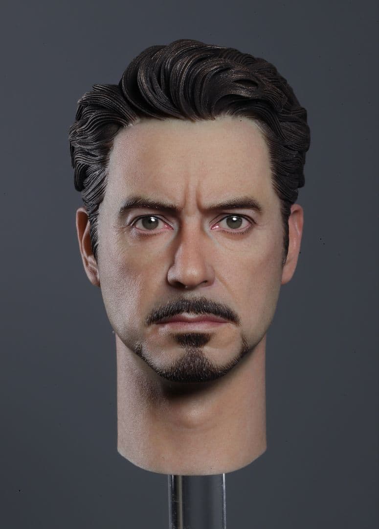 トニー・スターク フィギュア スーツ姿 モナコ