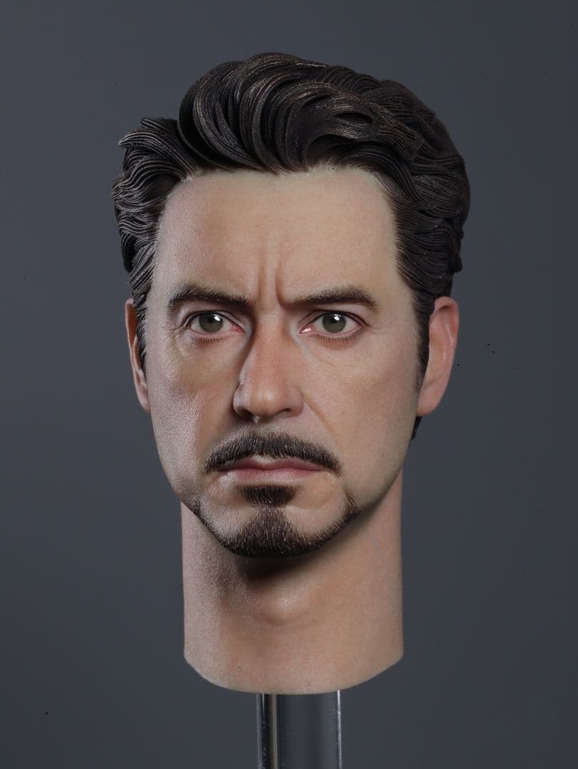 トニー・スターク フィギュア スーツ姿 モナコ