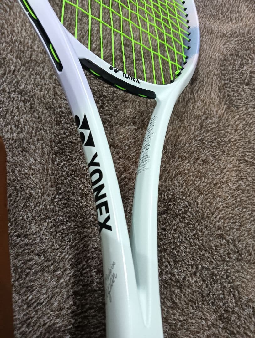 YONEX GEOBREAK70V Steer テニスラケット
