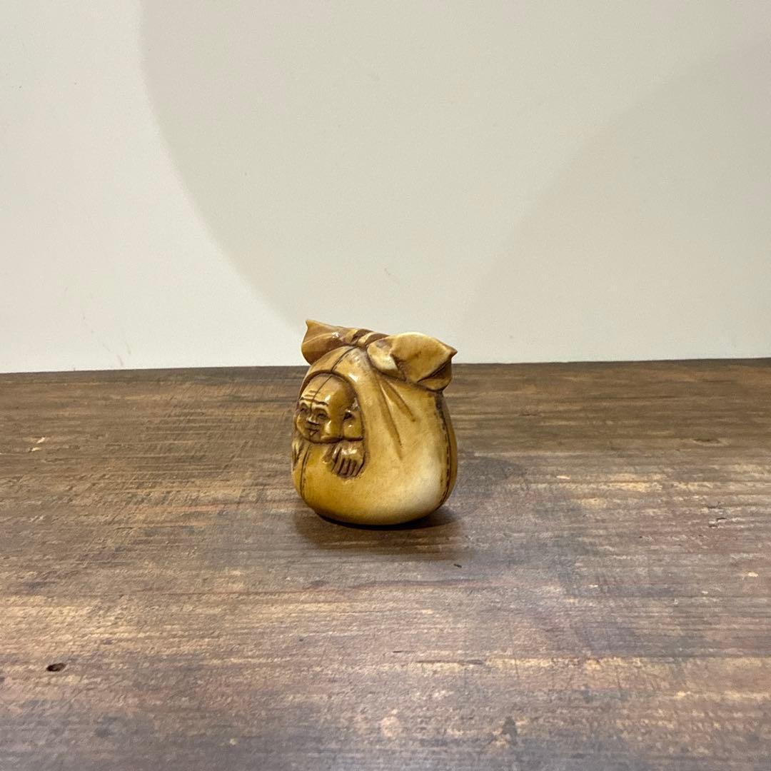 根付　青互銘　七福神　子供　象　牙