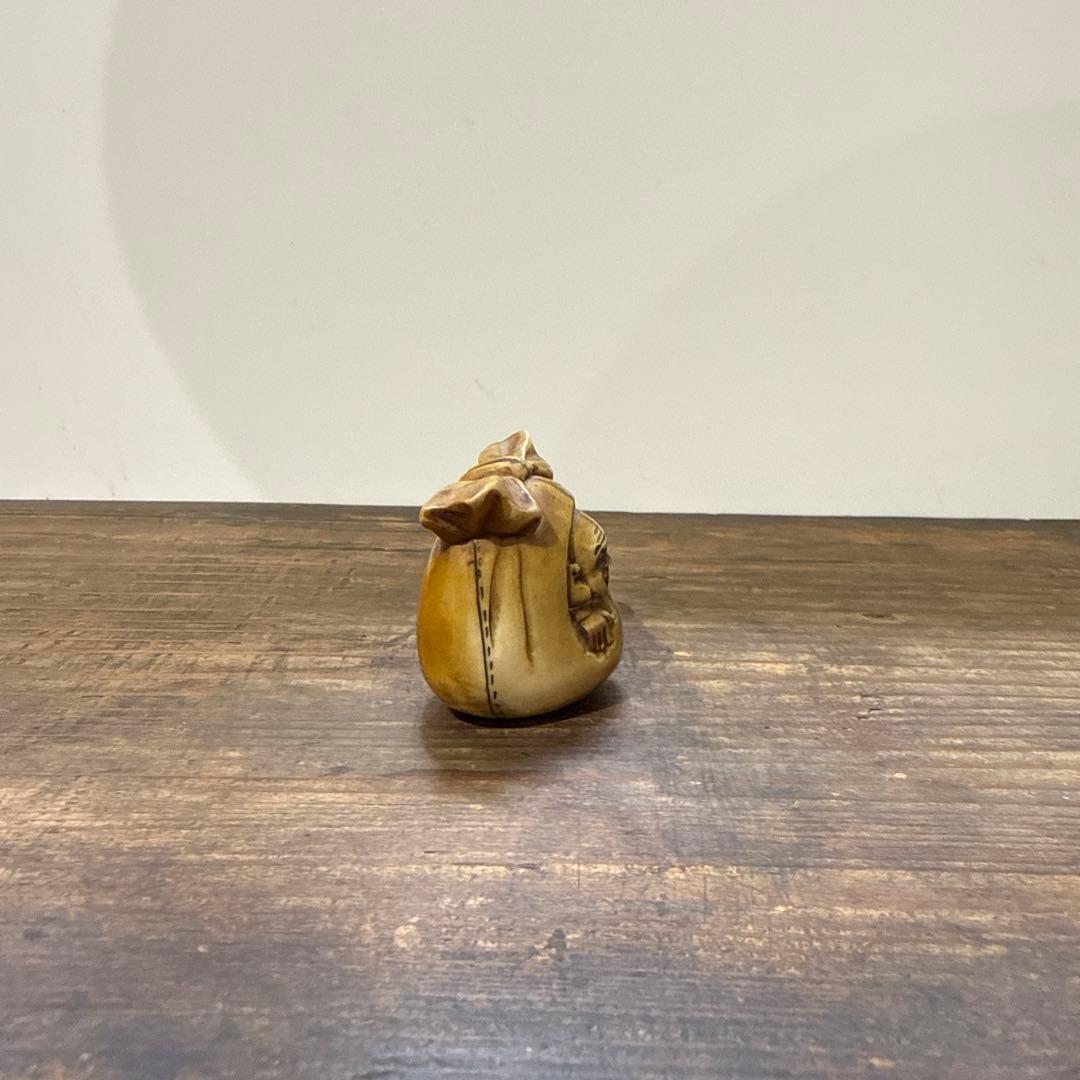 根付　青互銘　七福神　子供　象　牙