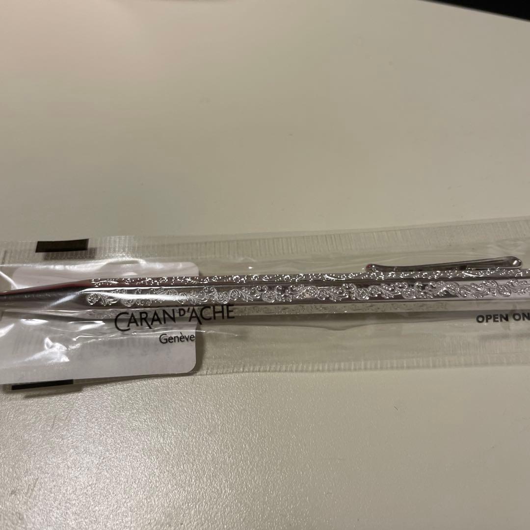 CARAN D'ACHE エクリドール　ビクトリアン