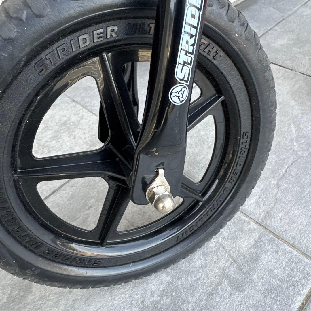 ストライダー　12インチ　ピンク