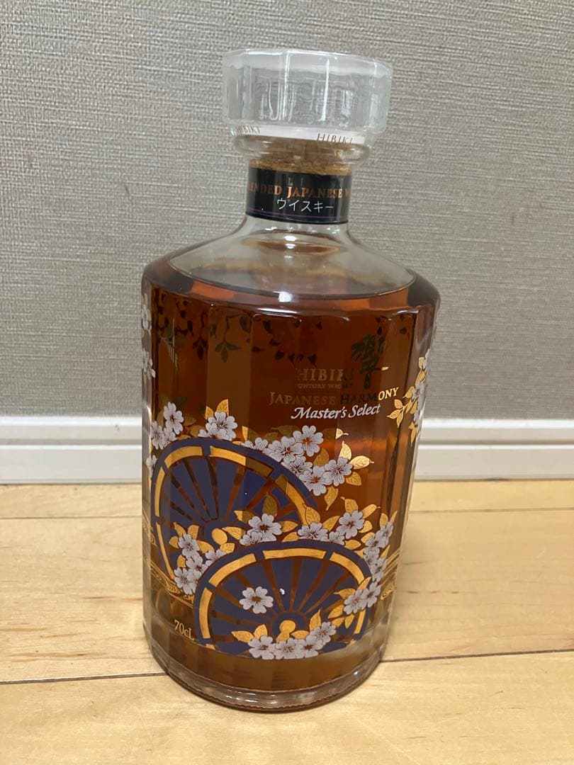 サントリー響　ジャパニーズハーモニーマスターズセレクト　意匠ボトル　冊子＆箱付き