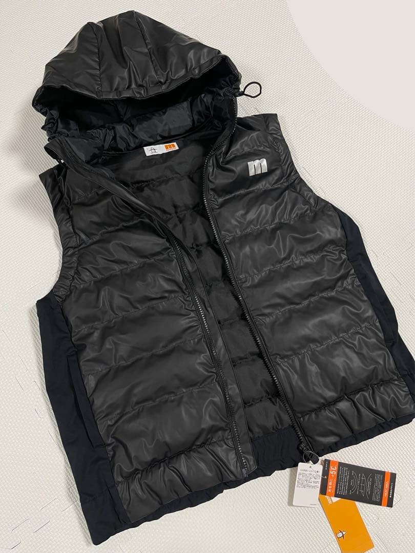 マンシングウエア　光を熱に変える　ヒートナビ　＋5℃ ベスト　定価38500円