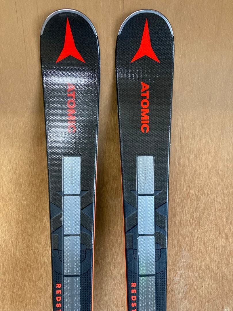 Atomic Redster X9i REVO スキー板166cm