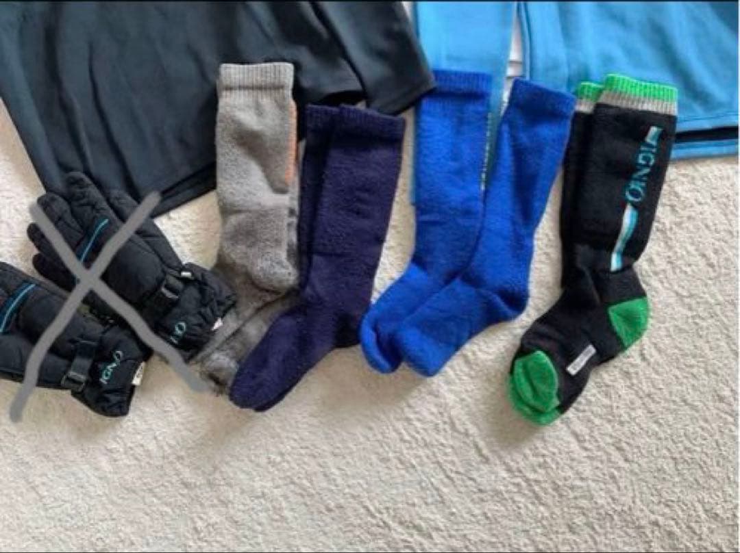 スキー　デサント　ノースフェイス　アンダーウェア130㎝、靴下、ブーツ　セット