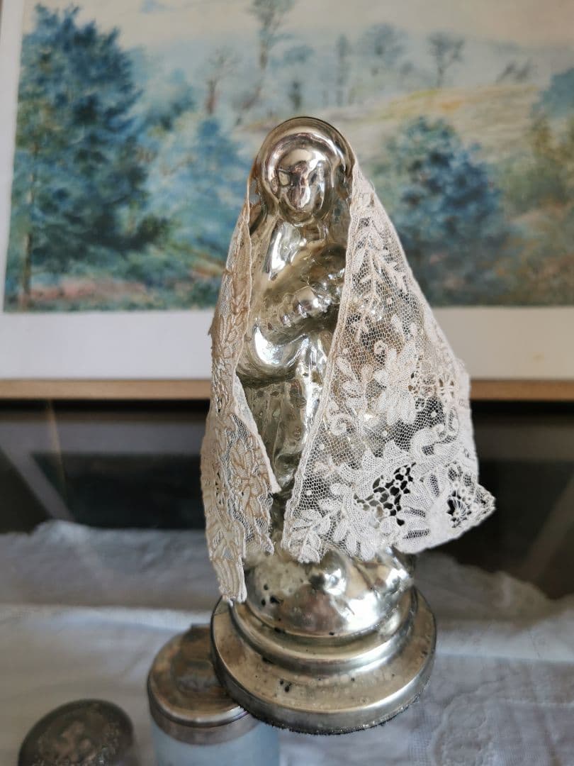 アンティーク 水銀ガラス赤子を抱くマリア像 ＆ブリュッセルレース ポワンドローズ