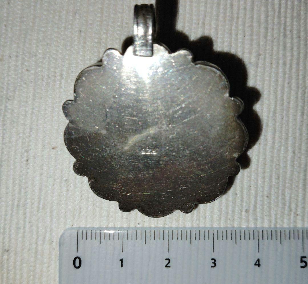 アンティーク　ターコイズと山サンゴのお守りペンダントトップ　ブローチにも