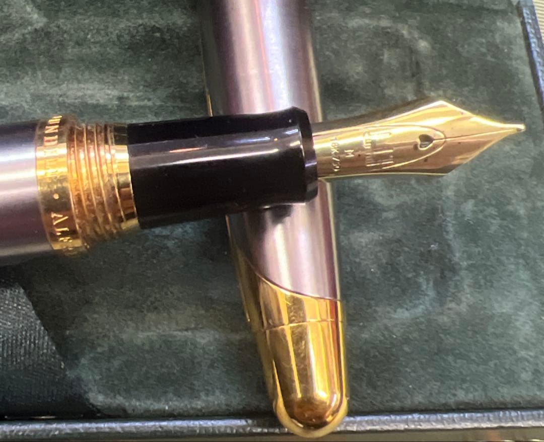 希少、美品‼️dunhill 最高級万年筆 18Kペン先