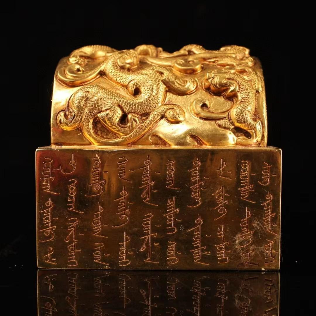 中国古美術・旧蔵鎏金の拱形印鑑玉璽・純銅细密彫・鏨刻・置物・書道具・文房具・風水