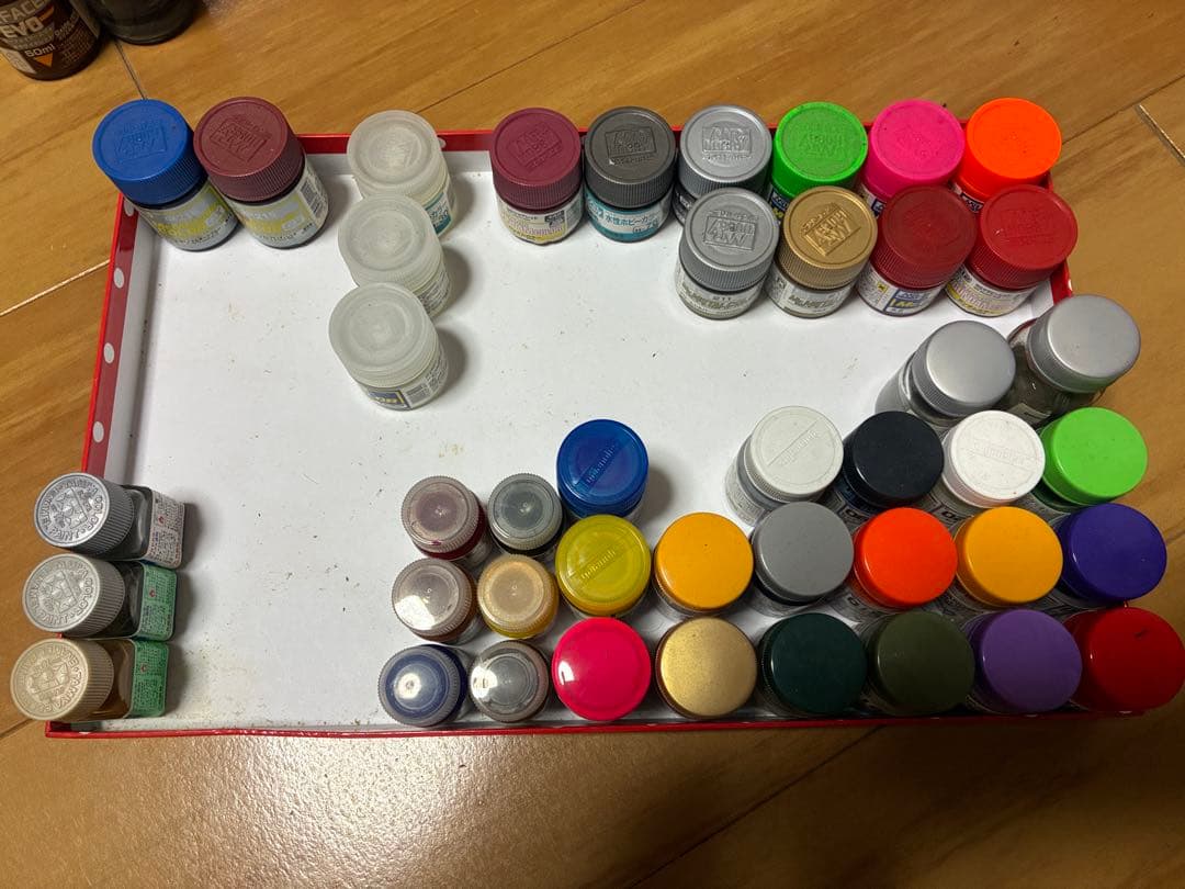 模型制作用品　エアブラシ、塗料、ハンドポリッシャー等（ジャンク出品）