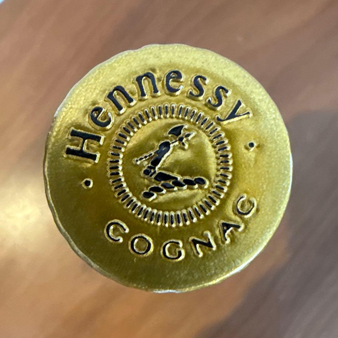 【極美品・箱付】ヘネシー XO 金キャップ クリアボトル 700ml 未開栓