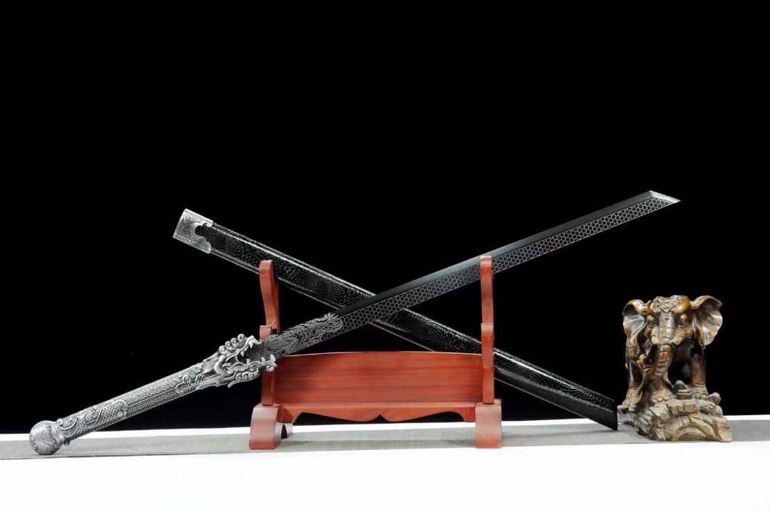 『龍傲天』古兵器 武具　刀装具　日本刀　模造刀 居合刀