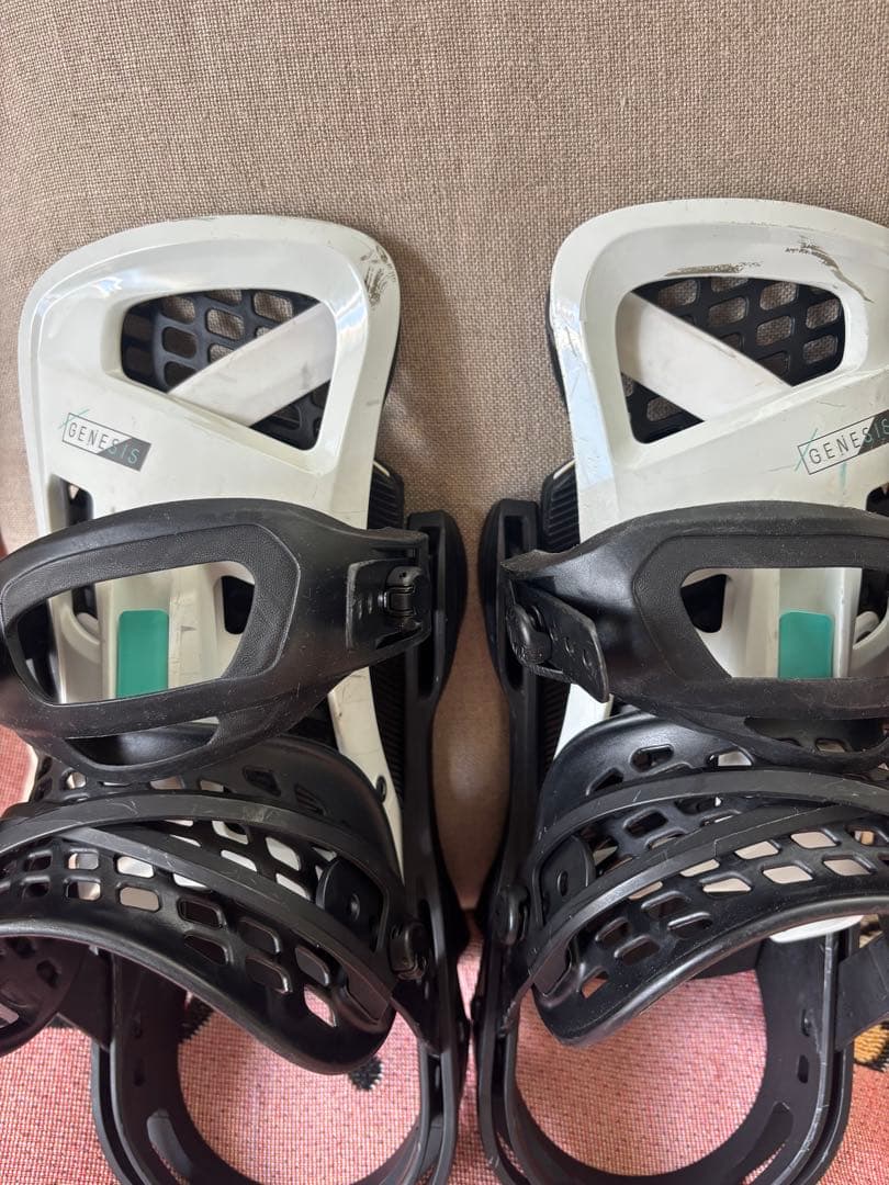 Burton Genesis スノーボード ビンディング ホワイト/ブラック