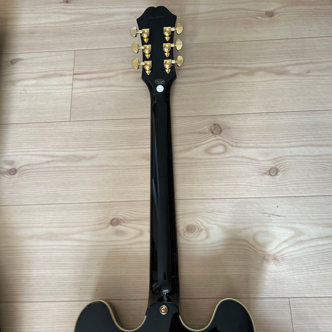 Epiphone B.B. King Lucille セミアコースティックギター