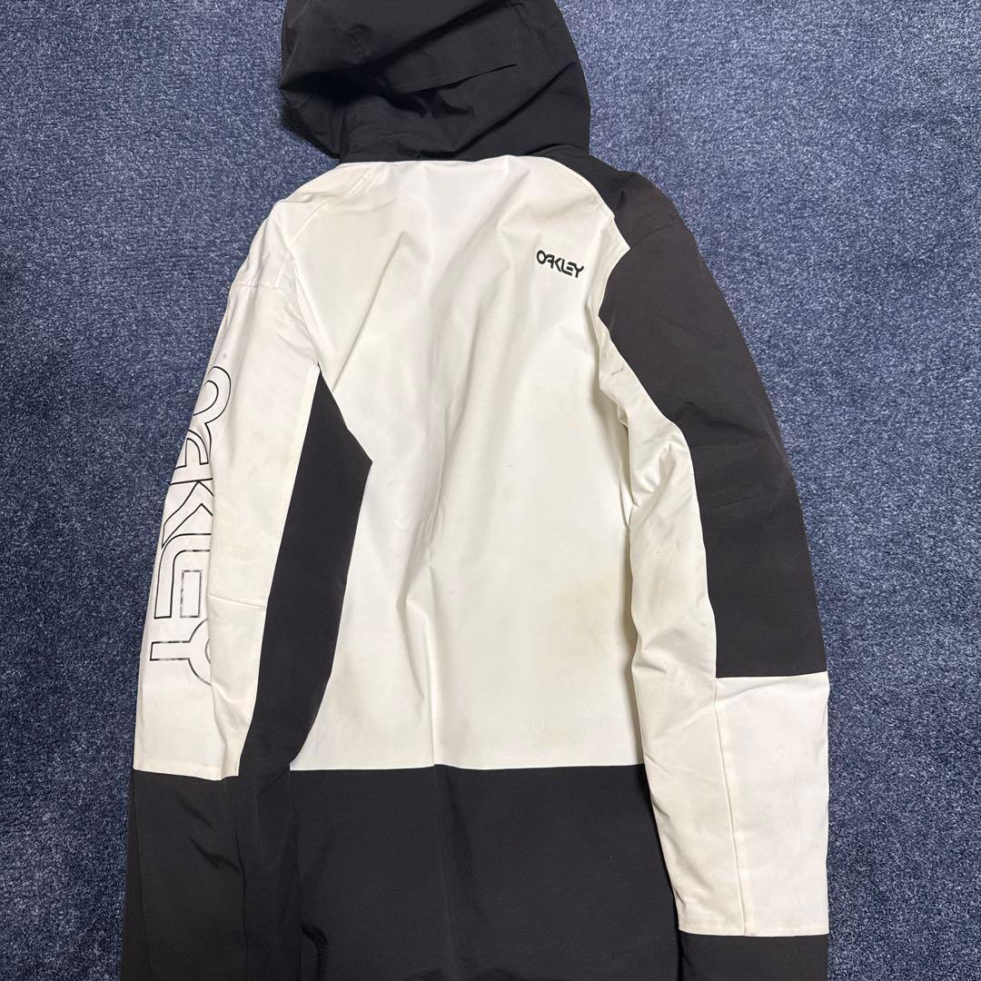 OAKLEYスノーボードウェア