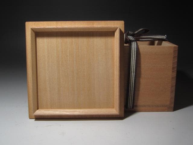 ★　清水卯一　蓬莱青磁茶碗　目をひく一品です★x439