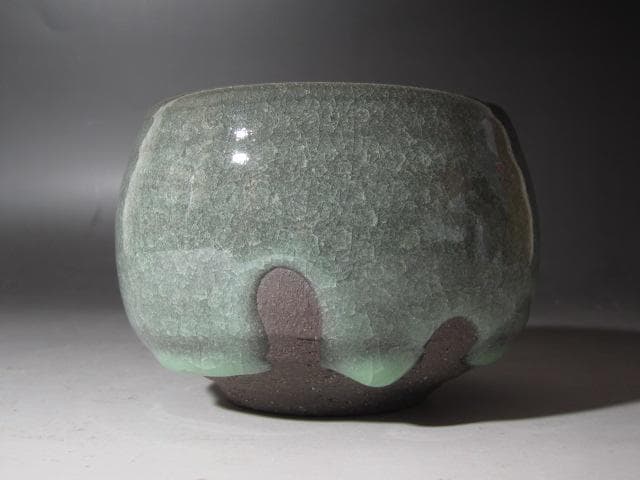 ★　清水卯一　蓬莱青磁茶碗　目をひく一品です★x439