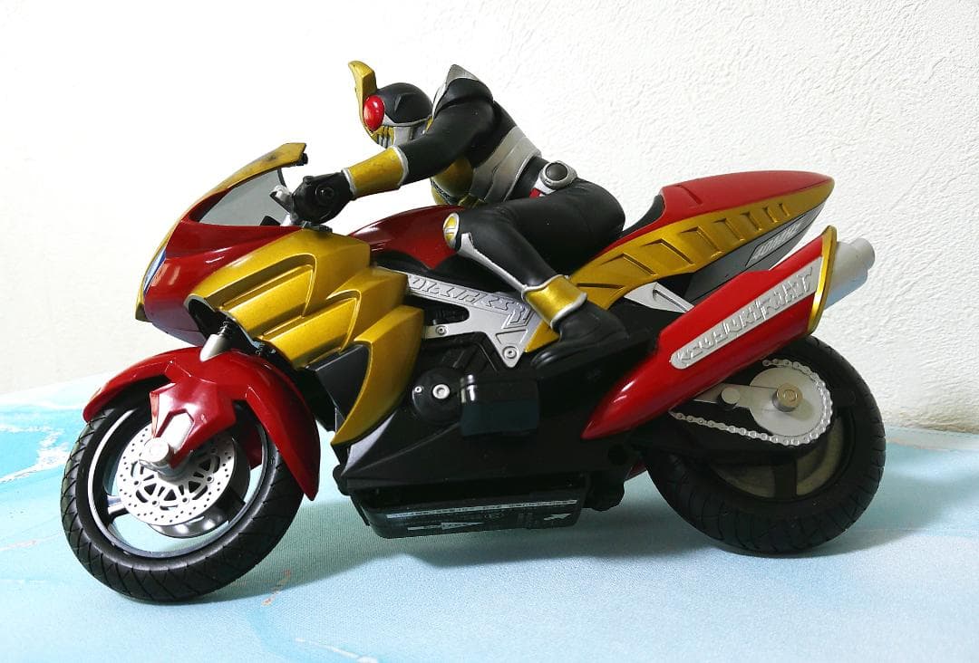 当時モノ　仮面ライダーアギト　マシントルネイダー　フィギュア