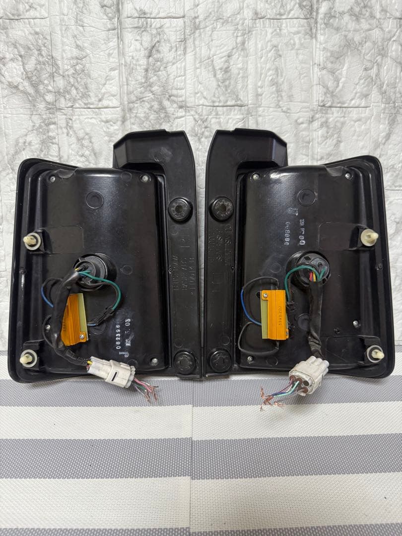 ダイハツ MOVE コンテ L575S L585S ￼ テールライト LED