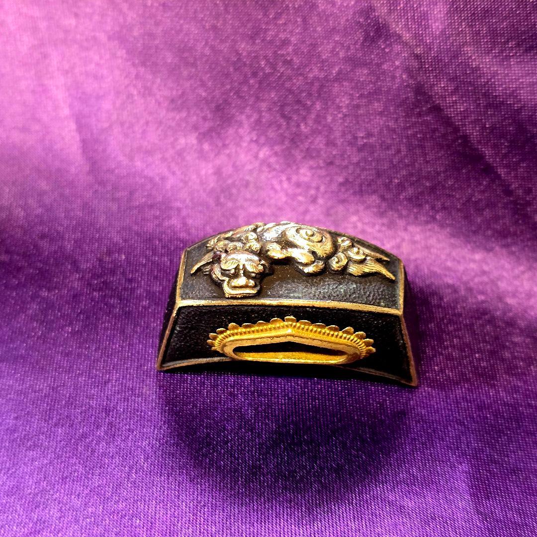 唐獅子　栗型　大刀用装具