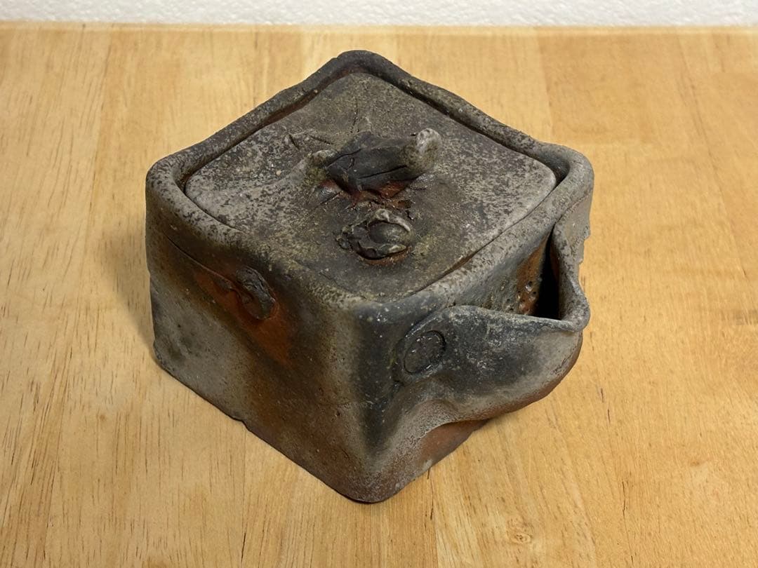 77.備前焼 宝瓶 登り窯 龍 りゅう 4角 手びねり 急須