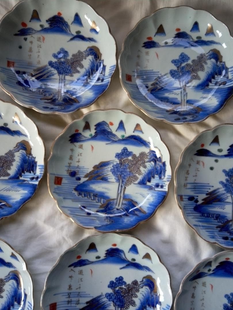 伊万里　七寸皿ハ客　亀山銘