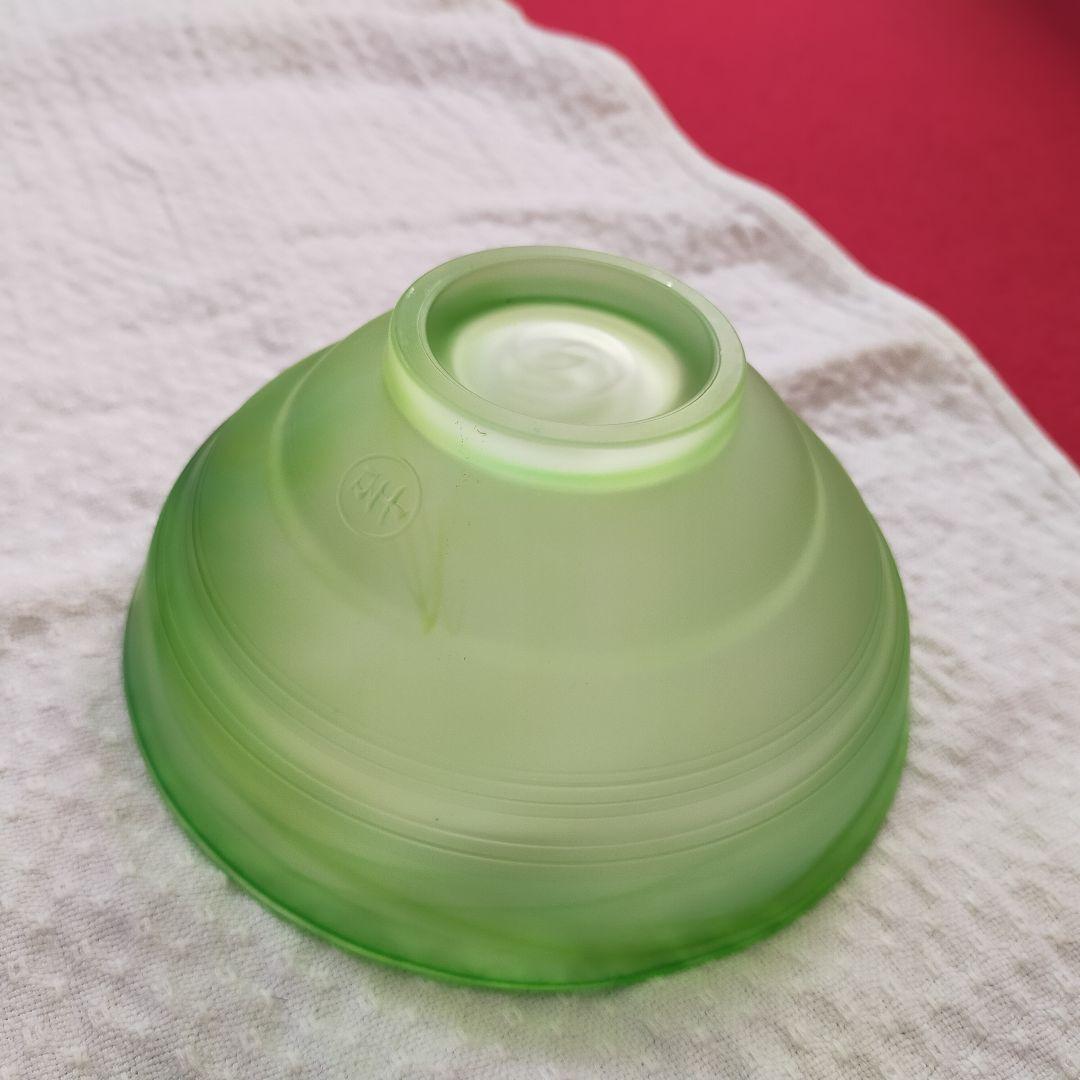 硝子茶碗　関吉昭作　茶道　平茶碗　黄緑色　耐熱処理ガラス【中古美品】
