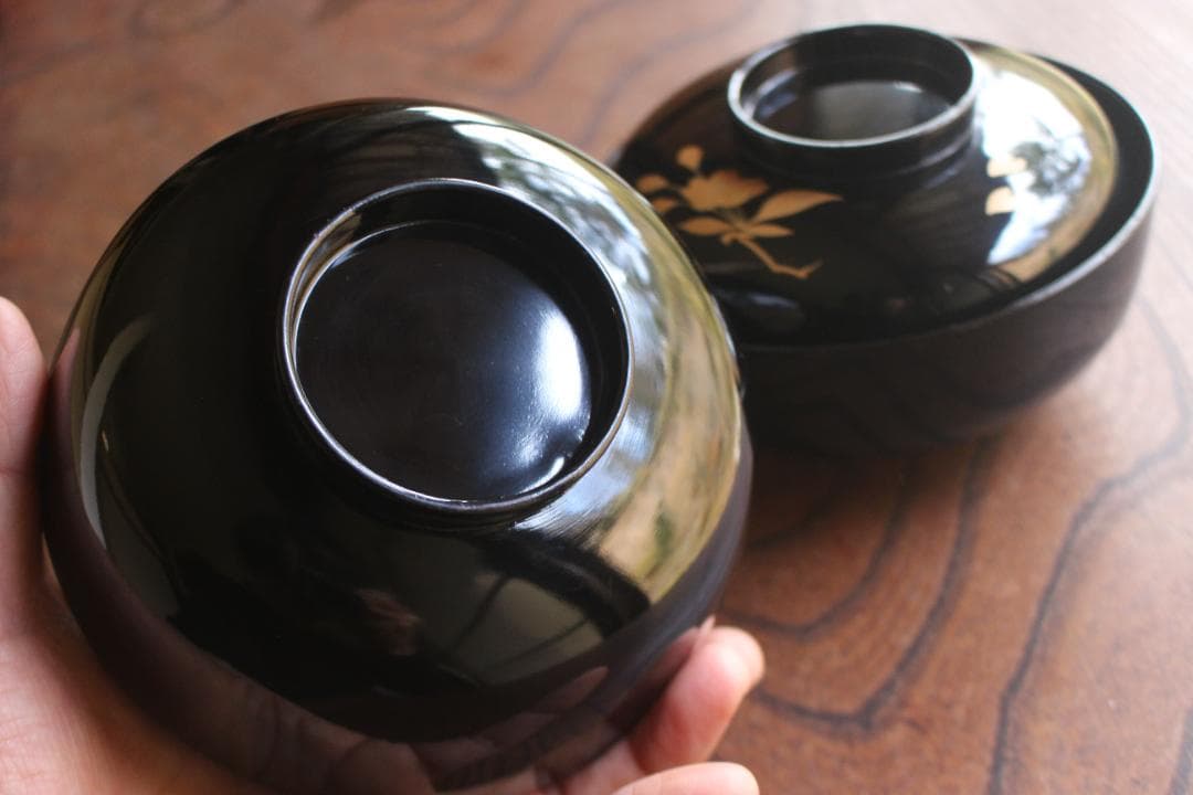 極小傷あり！時代黒漆に優美な貝合桜蒔絵の映える煮物椀2点（検輪島塗雑煮椀
