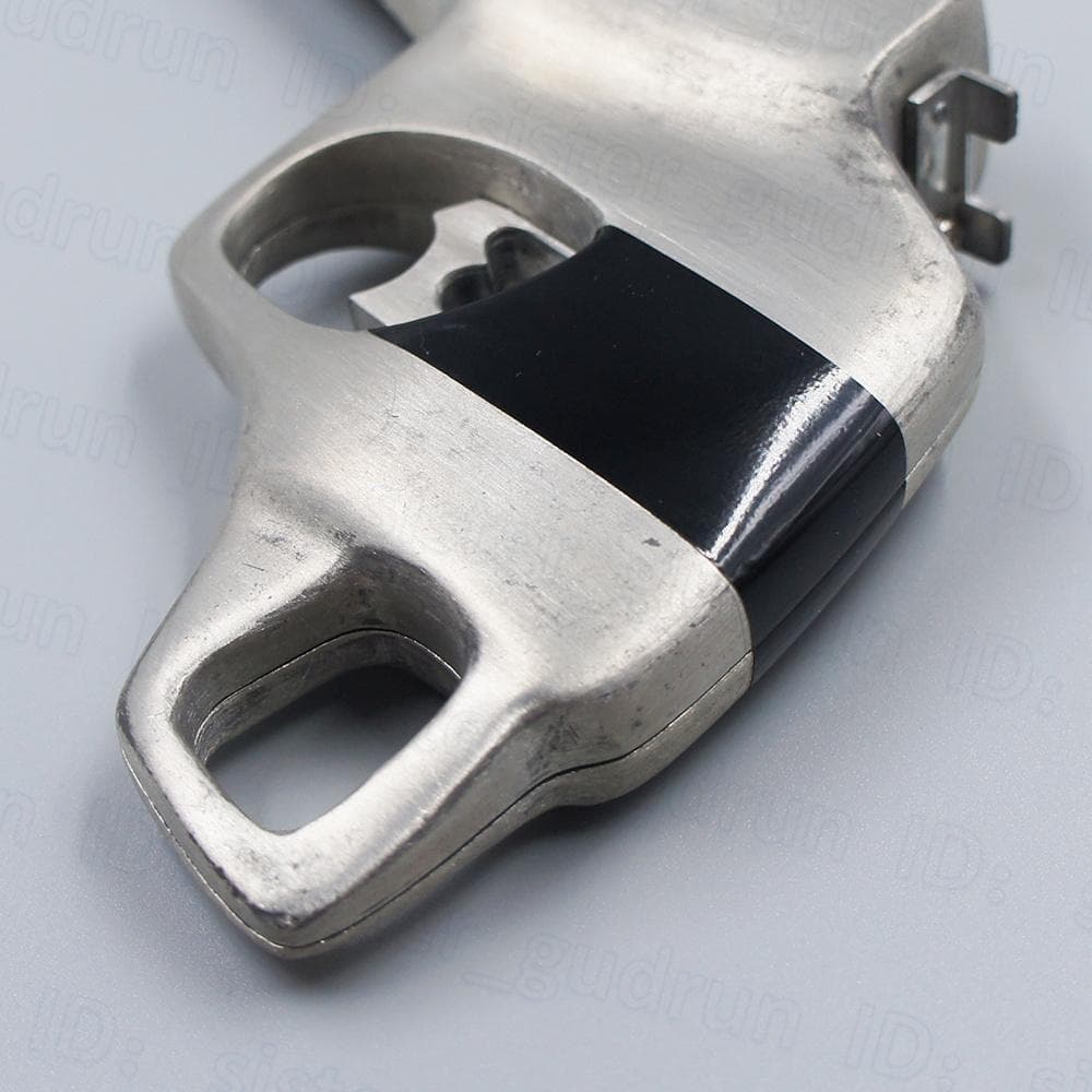 【レア】　スーパーガン　直筆サイン入り 木製専用ケース付き　ウルトラマン