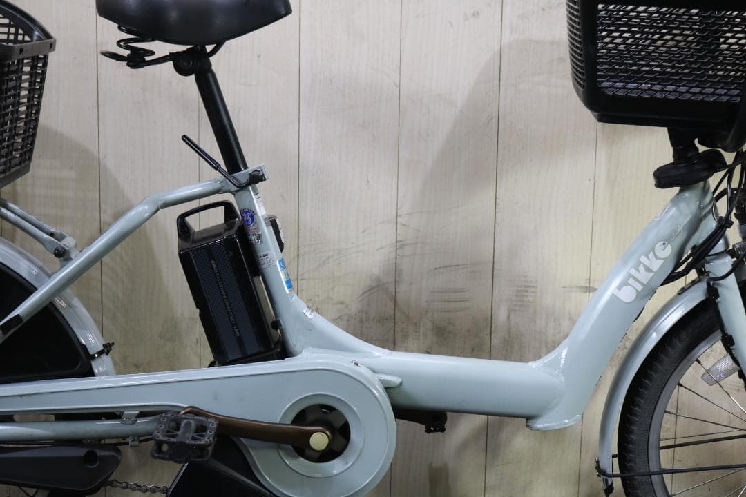 ブリヂストンBR0C49ビッケPOLAR e 20型8.7AH 3段 LED水色