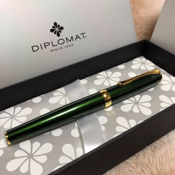 廃番 新品未使用 ディプロマット 万年筆 エクセレンスエー エバーグリーン M