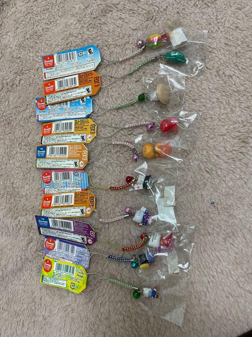 ご当地キティ 根付けストラップ 65個 まとめ売り