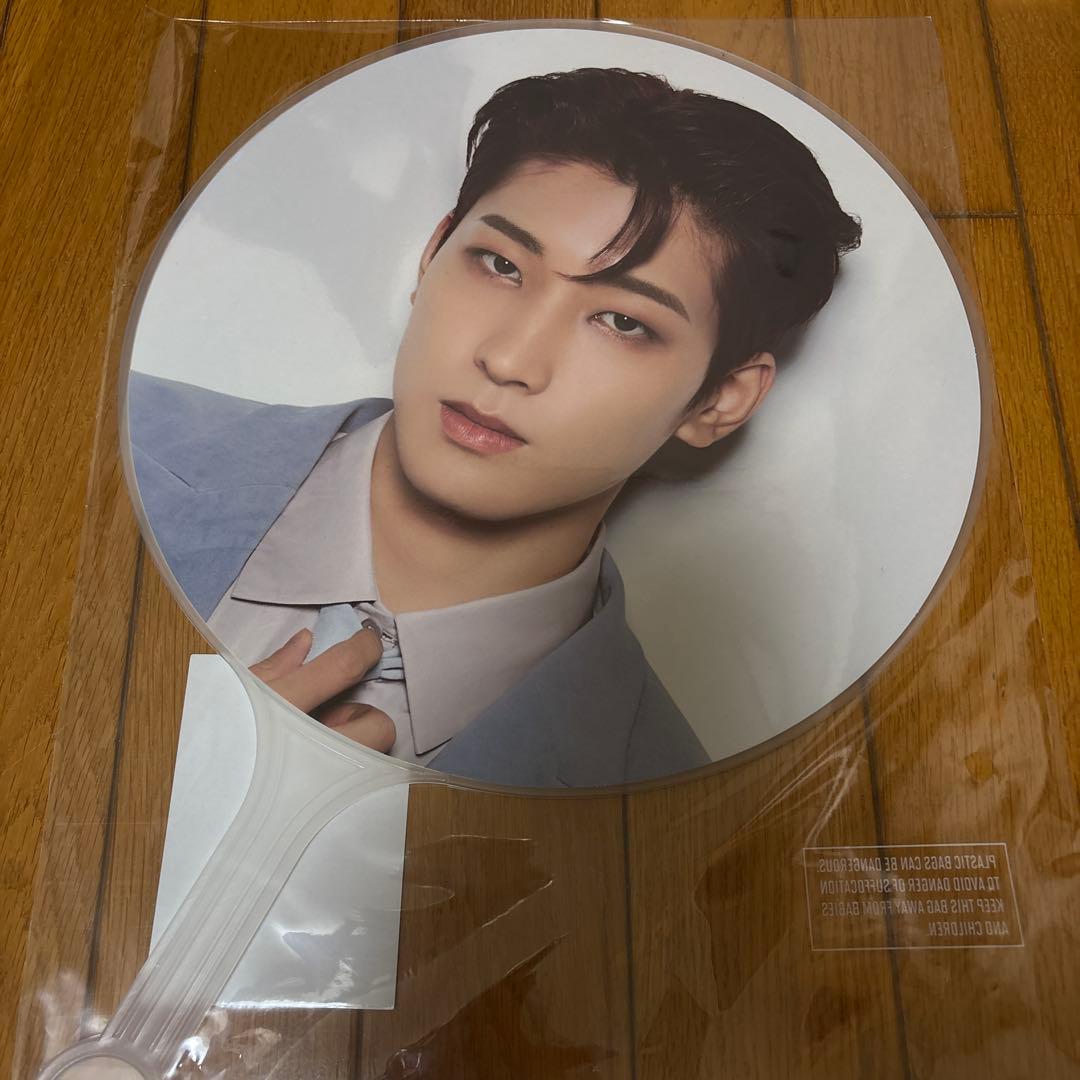 SEVENTEEN INCOMPLETE うちわ全員セット