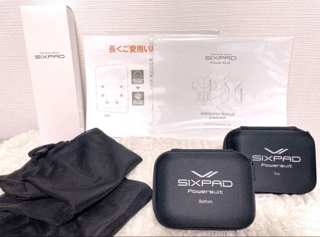 【年末値下げ】SIXPAD シックスパッド　パワースーツ　レディース上下Sサイズ