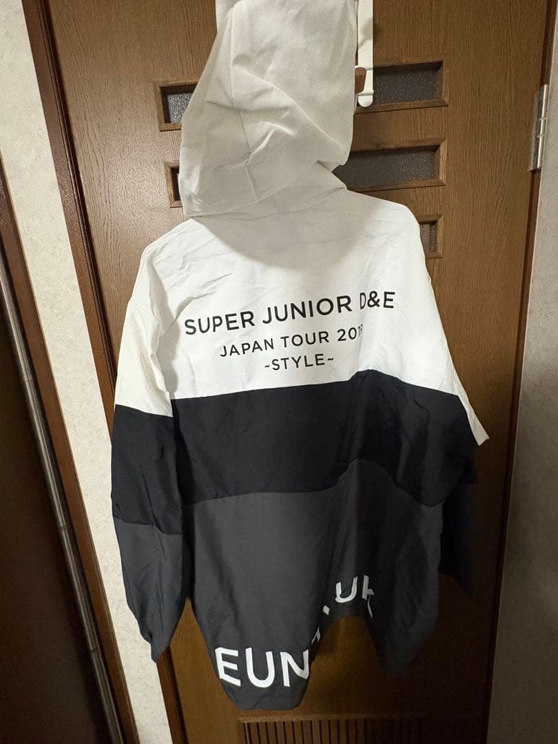 D&E ウニョク STYLE ウィンドブレーカー