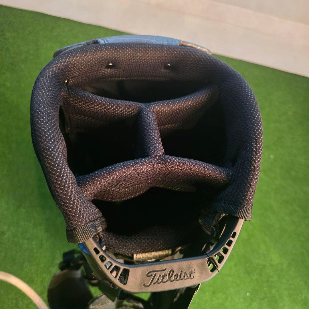 Titleist メルセデス・ベンツ キャディバッグ グレー 型押し
