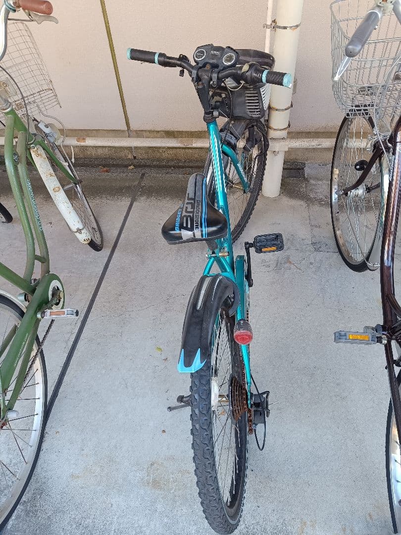 ブリジストンキッズ自転車（24インチ） 青色 前面バスケット付き