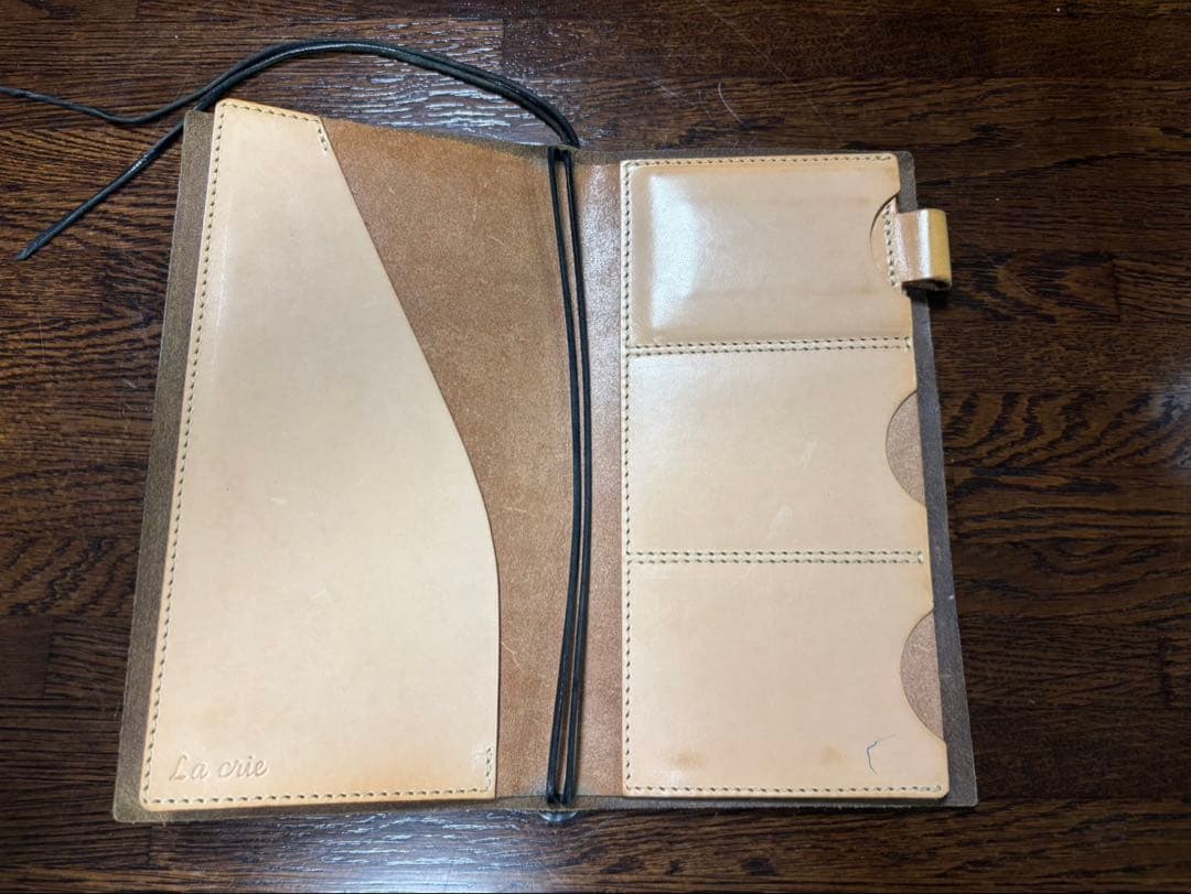 La crie (ラクリエ) トラベラーズノート