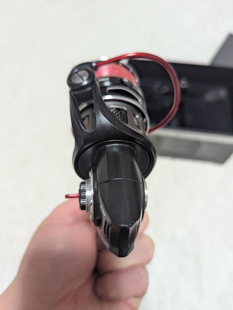 Abu Garcia Revo MGX Theta 2500SH　MGX θ